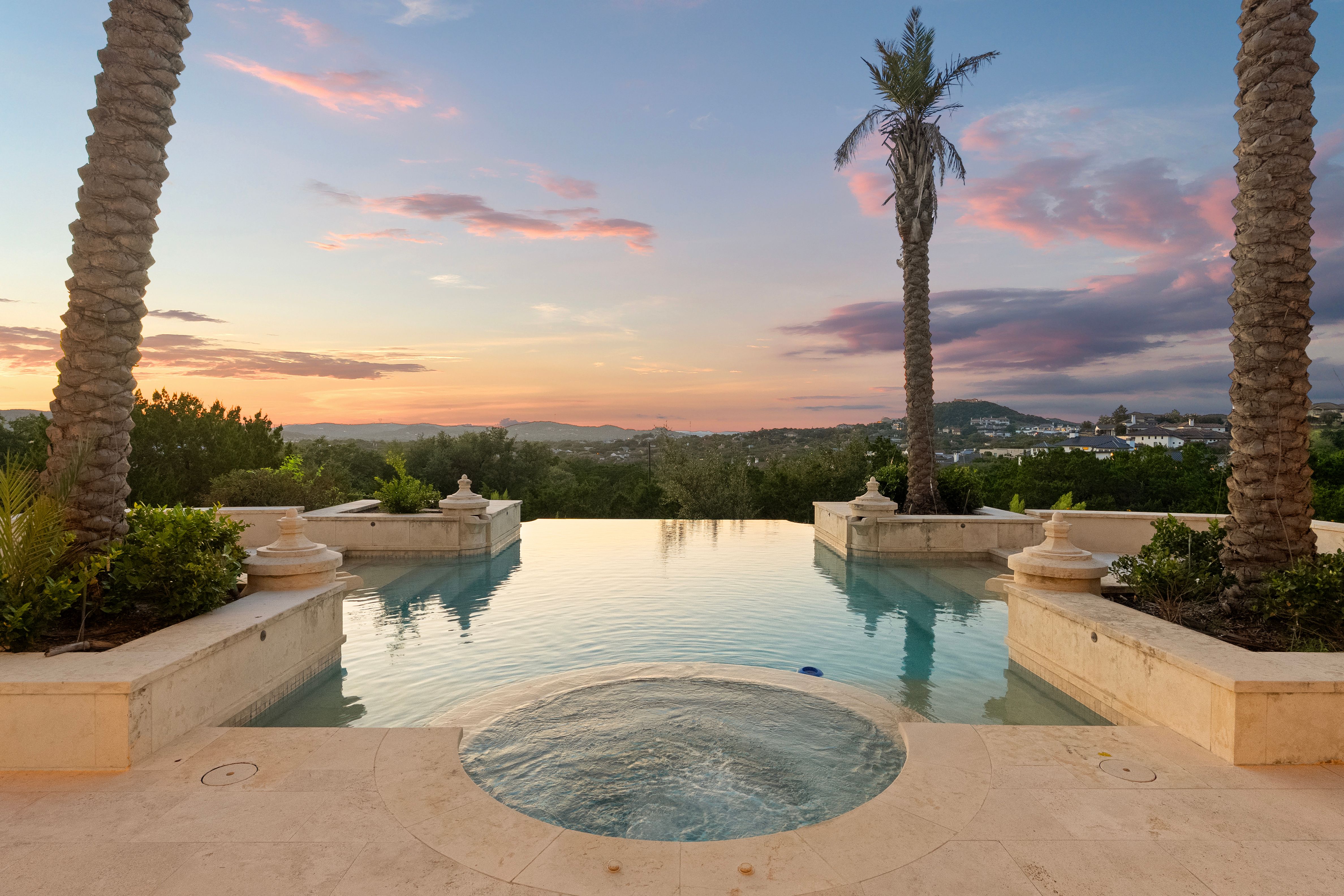  Mediterranean Style Estate in The Dominion - 物件實景