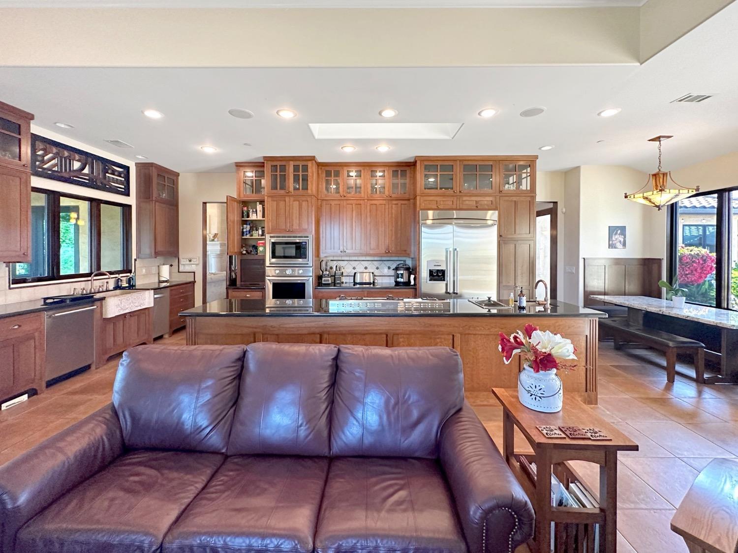 Grass Valley, California, 95949, United States, 4 Bedrooms Bedrooms, ,5 BathroomsBathrooms,Residential,For Sale,1974160