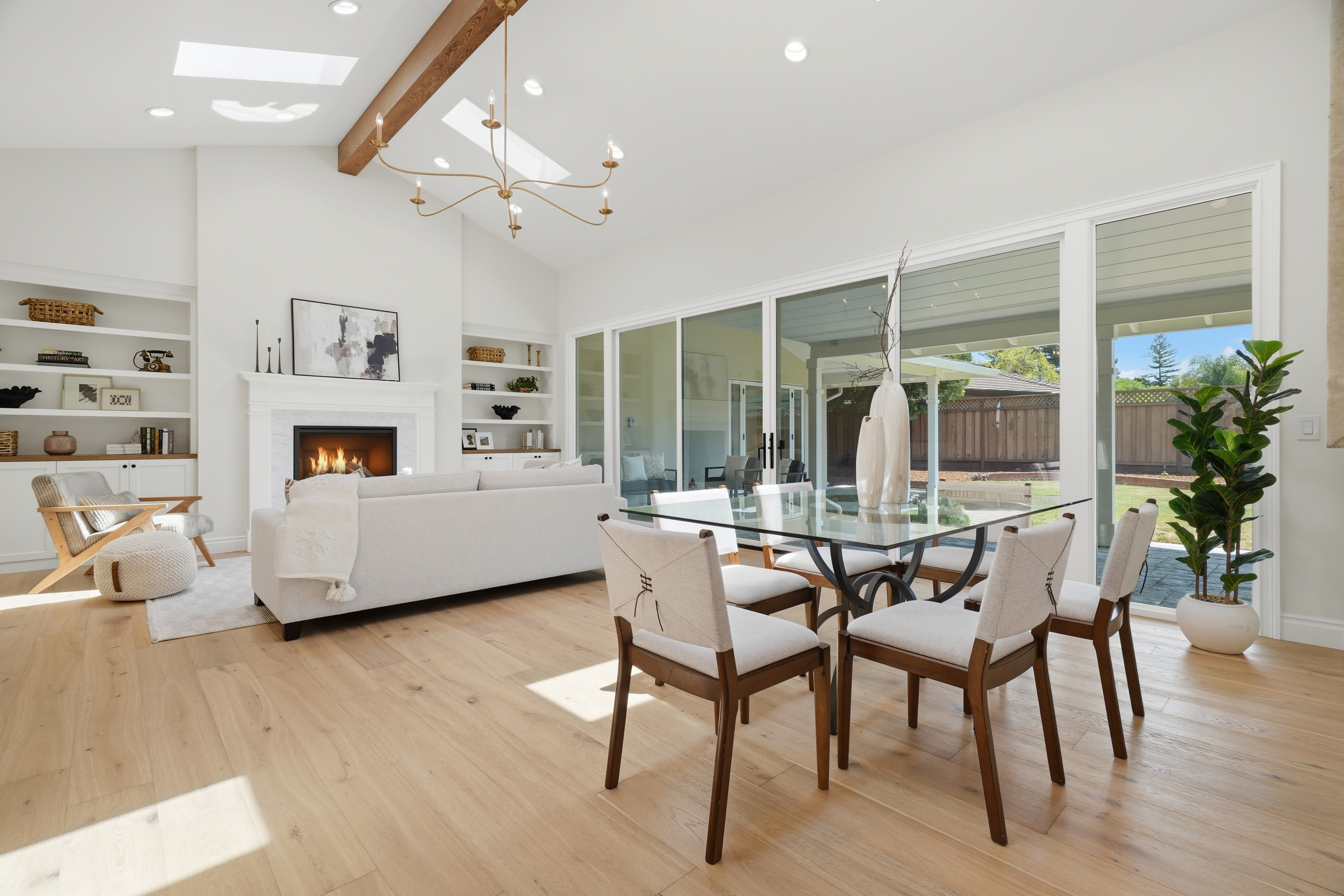  Luxury Campbell Living - 物件實景