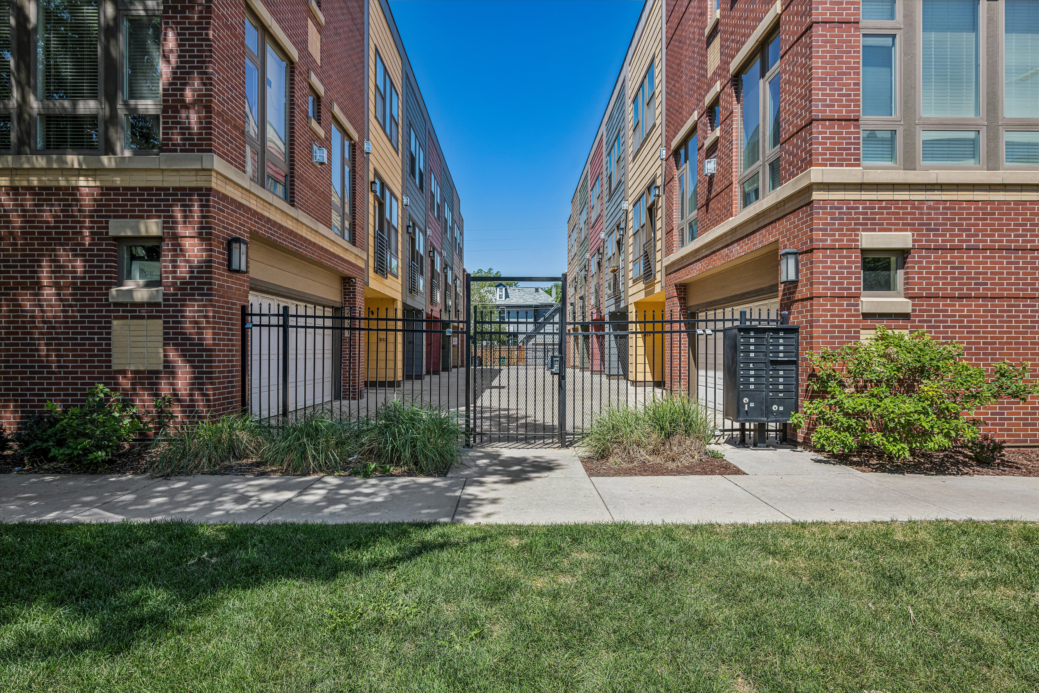  Discover secure, effortless urban living - 物件實景