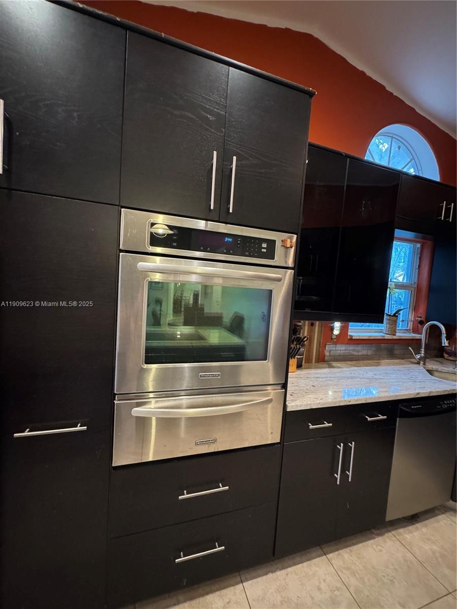 Weston, Florida, 33326, United States, 3 Bedrooms Bedrooms, ,2 BathroomsBathrooms,Residential,For Sale,1991492