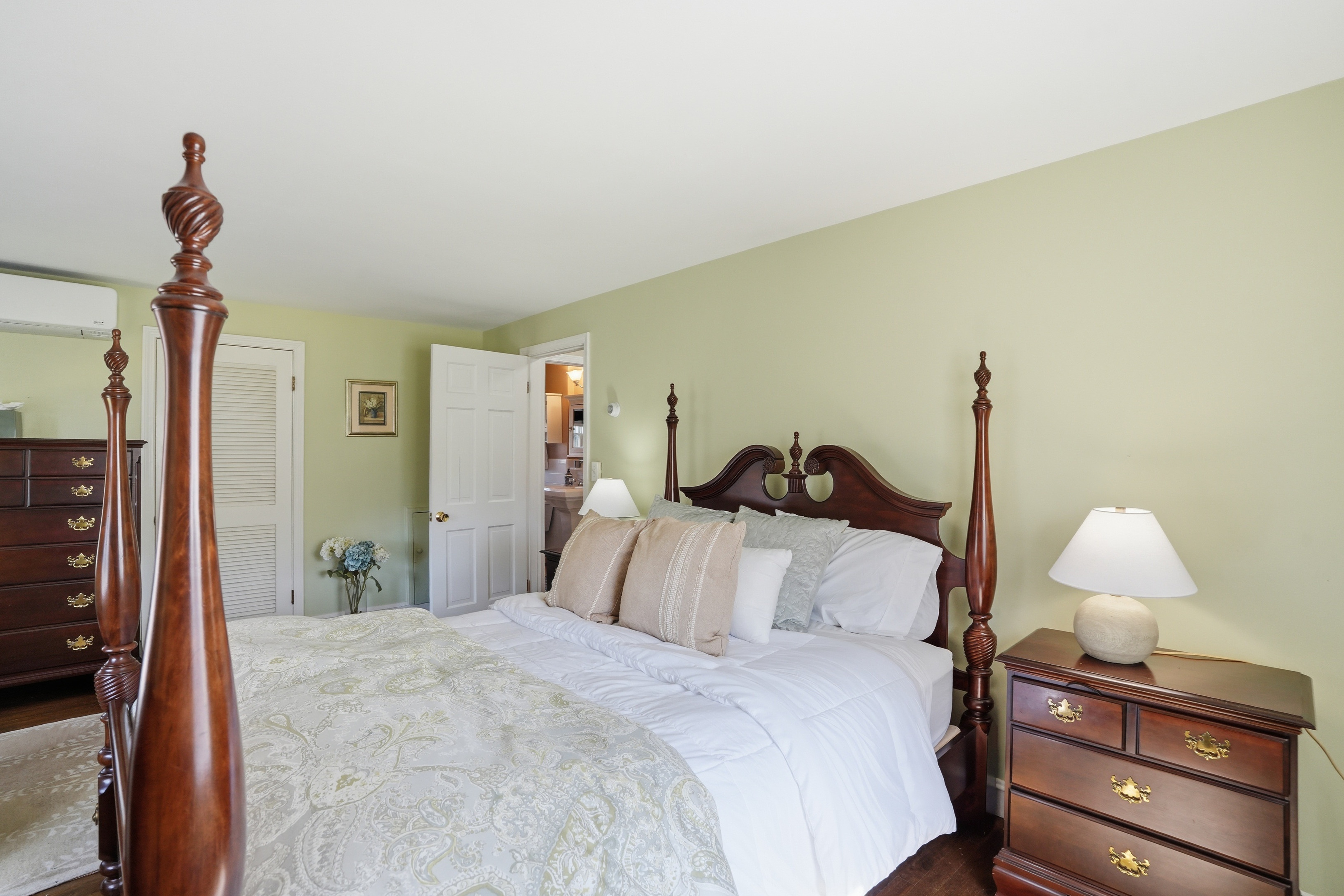 194 New Meadow Road, Barrington, RI, 02806 - 物件實景
