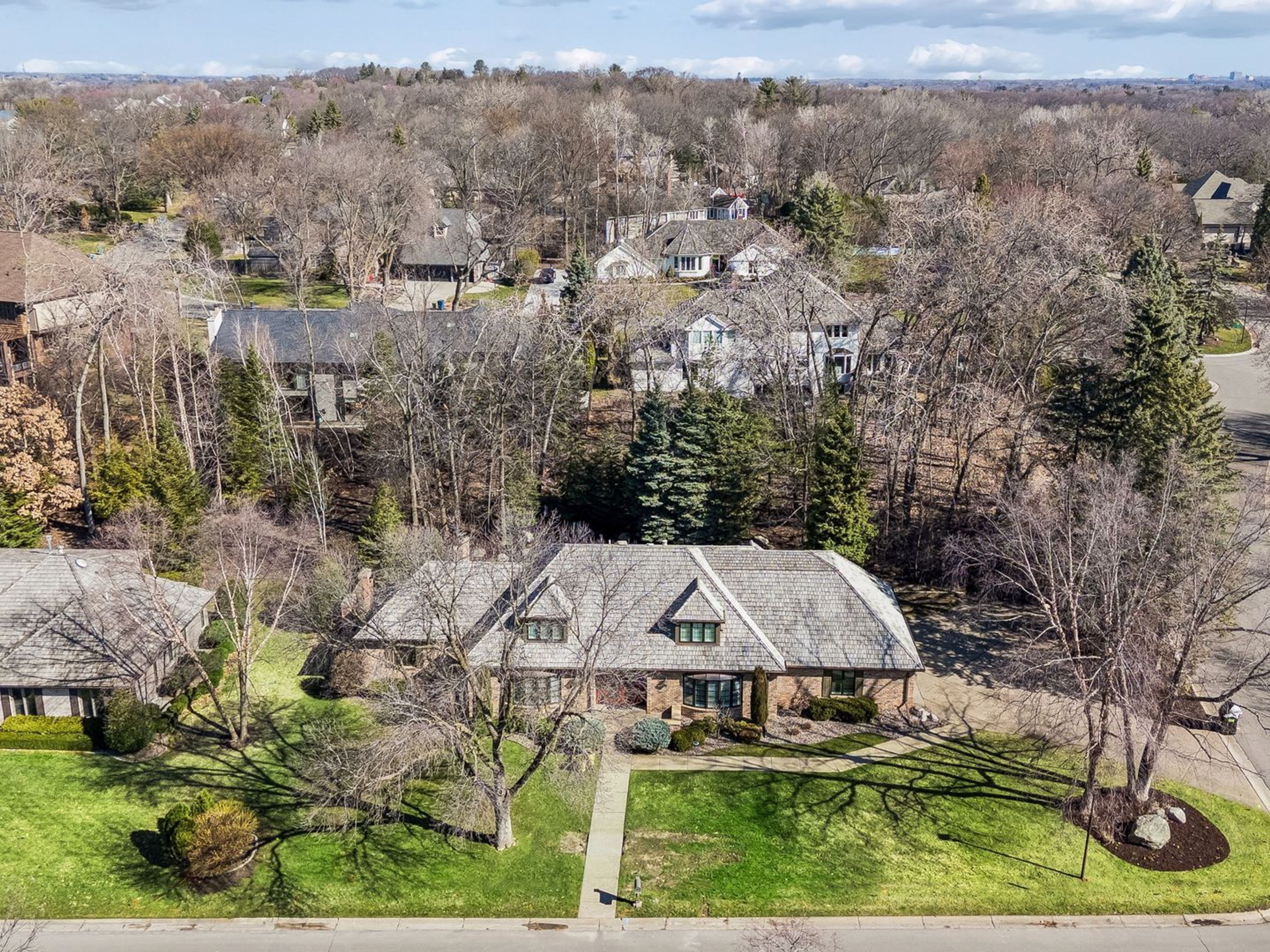  Elegant Home in Parkwood Knolls - 物件實景