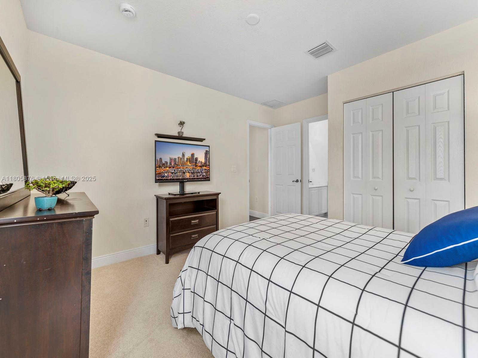 Weston, Florida, 33332, United States, 5 Bedrooms Bedrooms, ,5 BathroomsBathrooms,Residential,For Sale,1826480