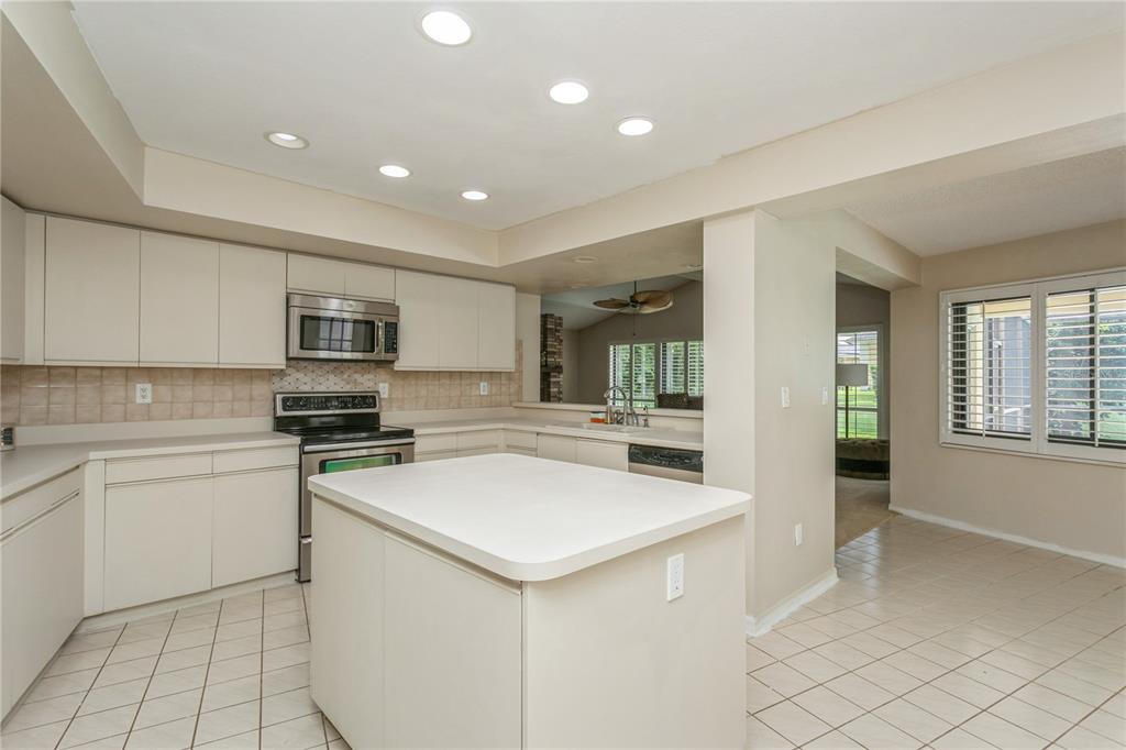 Palm Harbor, Florida, 34684, United States, 4 Bedrooms Bedrooms, ,3 BathroomsBathrooms,Residential,For Sale,1874048