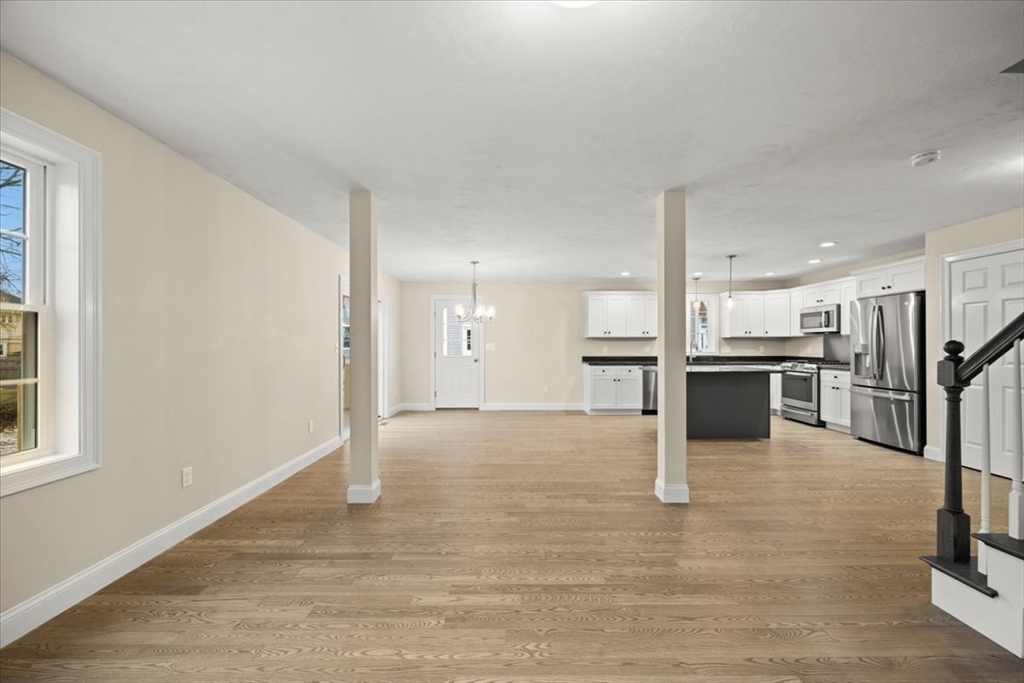 Brockton, Massachusetts, 02301, United States, 4 Bedrooms Bedrooms, ,3 BathroomsBathrooms,Residential,For Sale,1846360