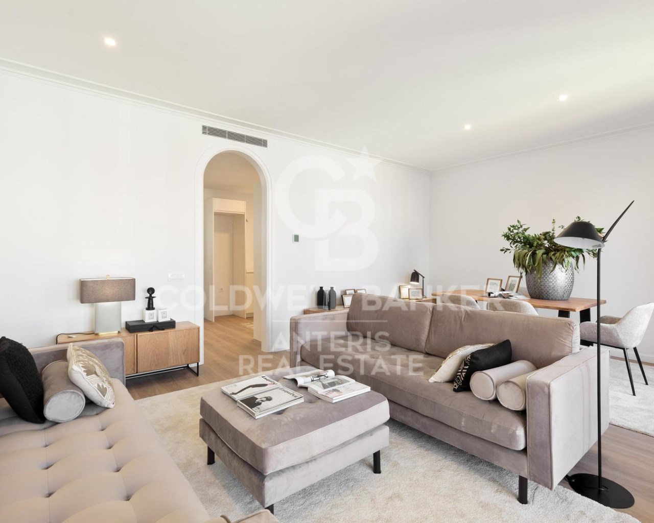 Barcelona, Barcelona, Eixample, La Dreta de l'Eix, Barcelona, Catalonia, ES, 4 Bedrooms Bedrooms, ,2 BathroomsBathrooms,Residential,For Sale,Barcelona, Barcelona, Eixample, La Dreta de l'Eix,1626735