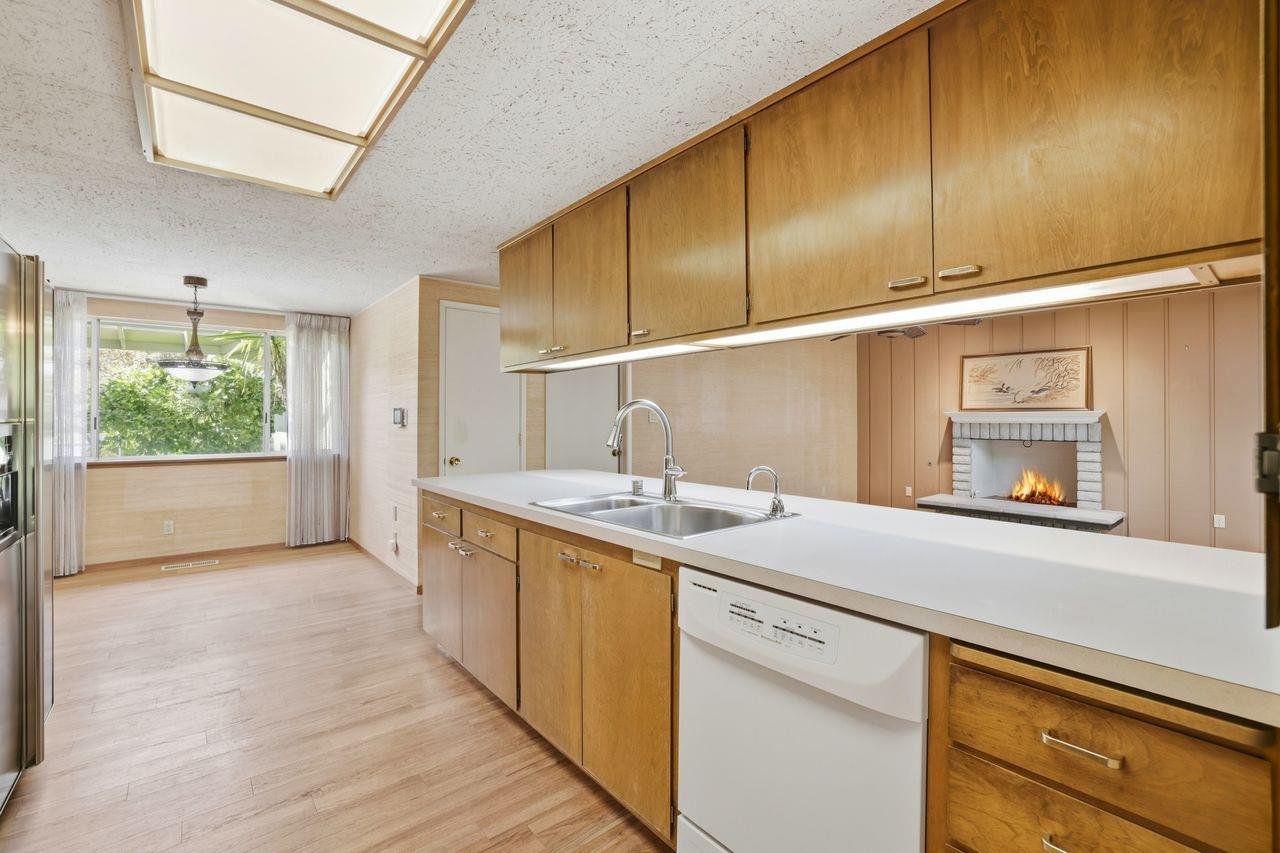 Sacramento, California, 95825, United States, 3 Bedrooms Bedrooms, ,2 BathroomsBathrooms,Residential,For Sale,1964772