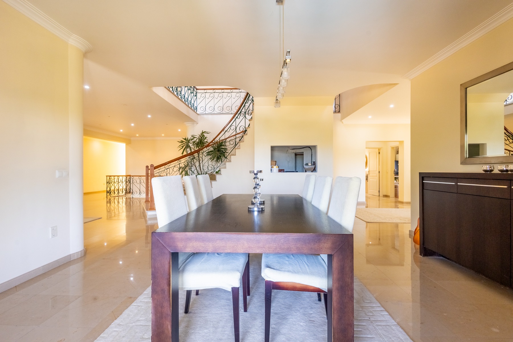  Detached house, 8 bedrooms, for Sale - 物件實景