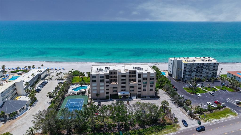 Longboat Key, Florida, 34228, United States, 3 Bedrooms Bedrooms, ,2 BathroomsBathrooms,Residential,For Sale,1793639