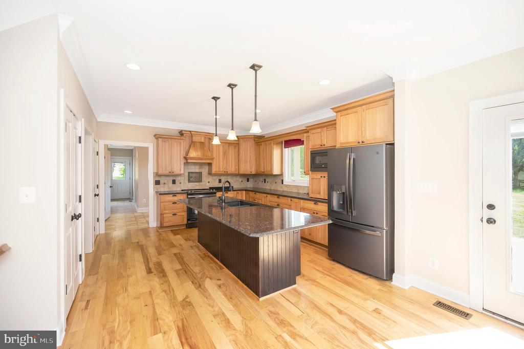 Stafford, Virginia, 22556, United States, 6 Bedrooms Bedrooms, ,5 BathroomsBathrooms,Residential,For Sale,1900693