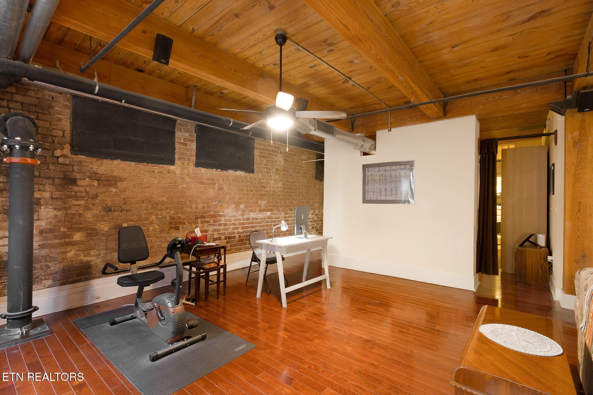 Knoxville, Tennessee, 37916, United States, 1 Bedroom Bedrooms, ,1 BathroomBathrooms,Residential,For Sale,1995398