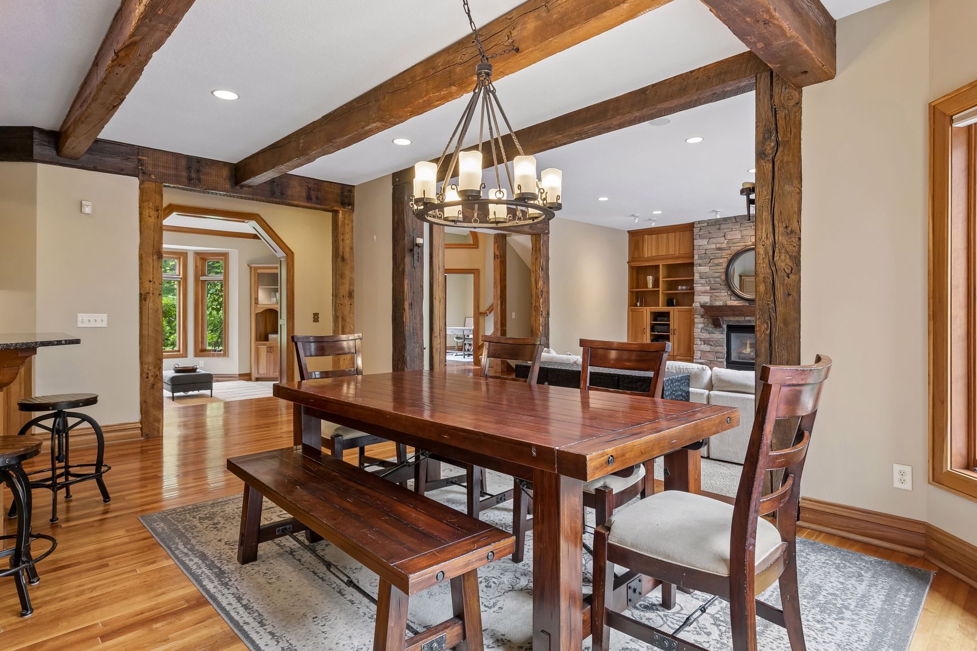  One-of-a-kind wooded retreat in Lakeville - 物件實景
