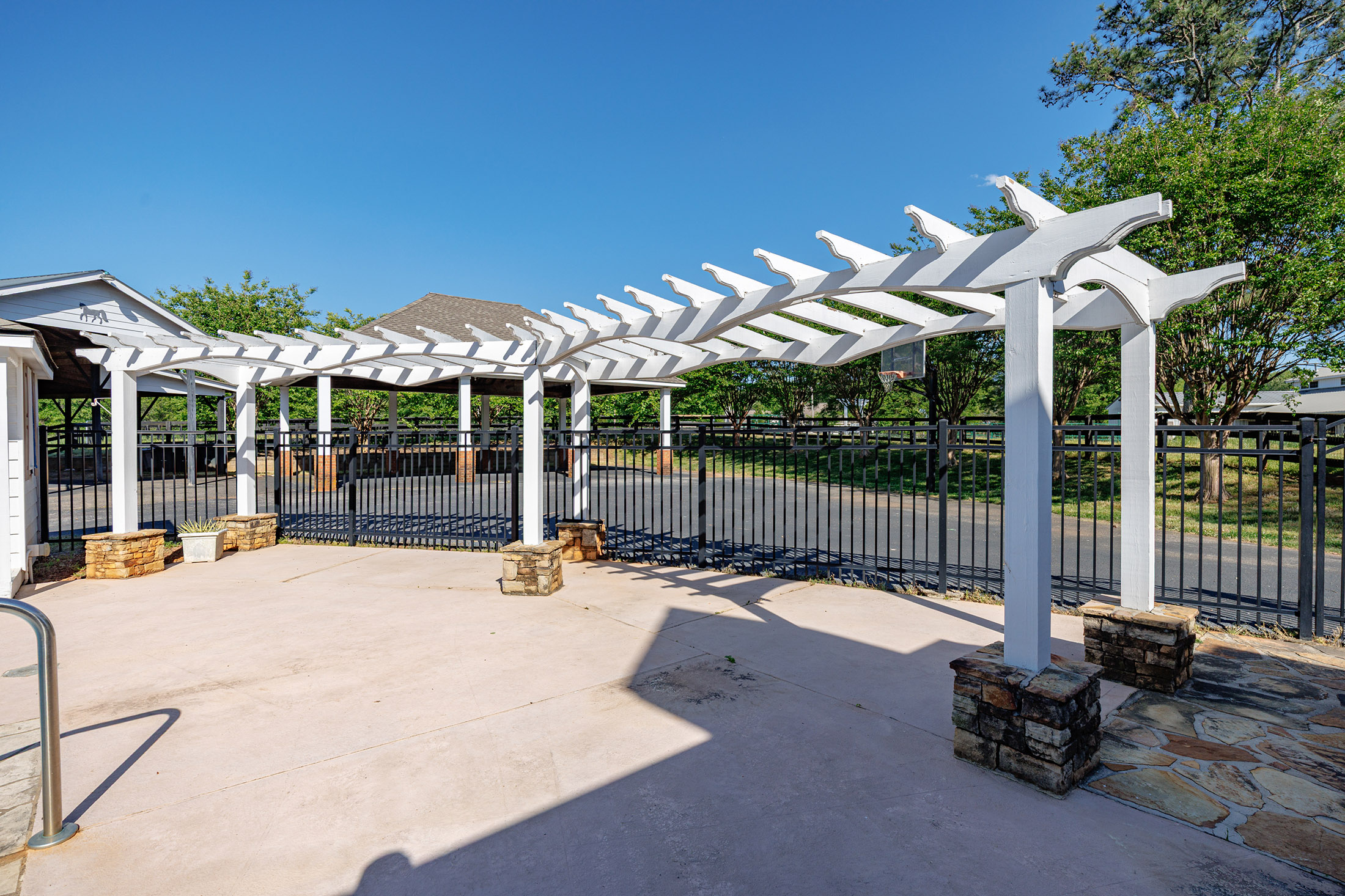  Exceptional Equestrian Estate: A Rare Blend of Luxury, Functionality, and Charm - 物件實景