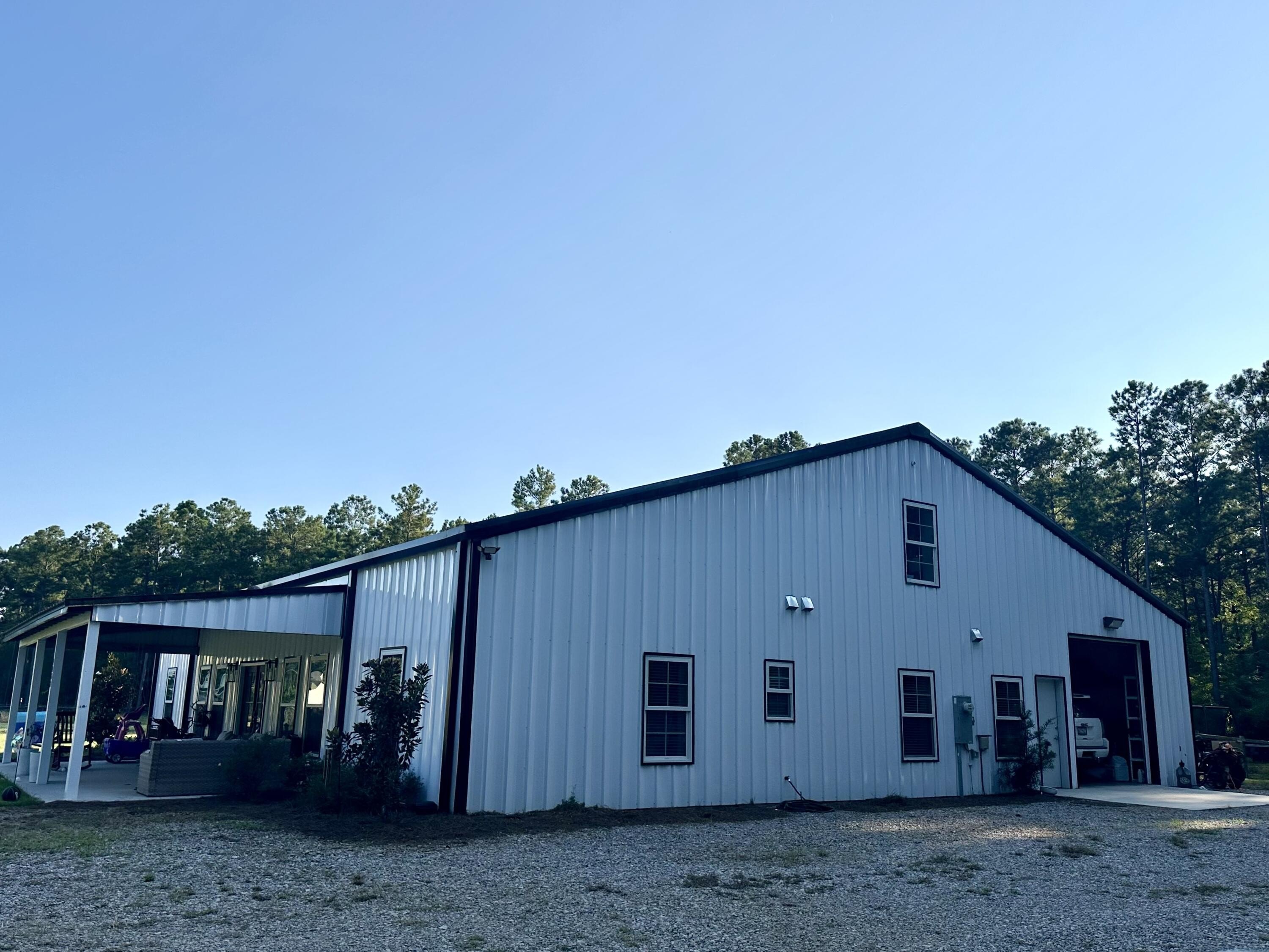 Sumter, South Carolina, 29150, United States, 5 Bedrooms Bedrooms, ,4 BathroomsBathrooms,Residential,For Sale,1982149