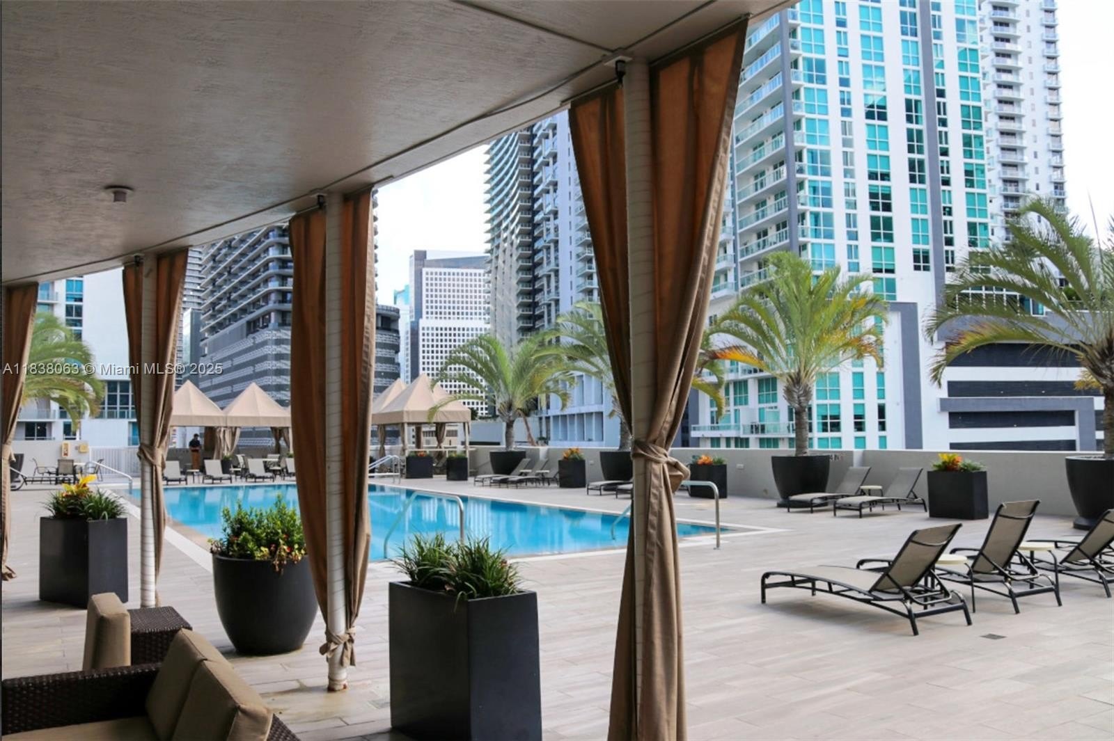 Miami, Florida, 33130, United States, 2 Bedrooms Bedrooms, ,2 BathroomsBathrooms,Residential,For Sale,1936974