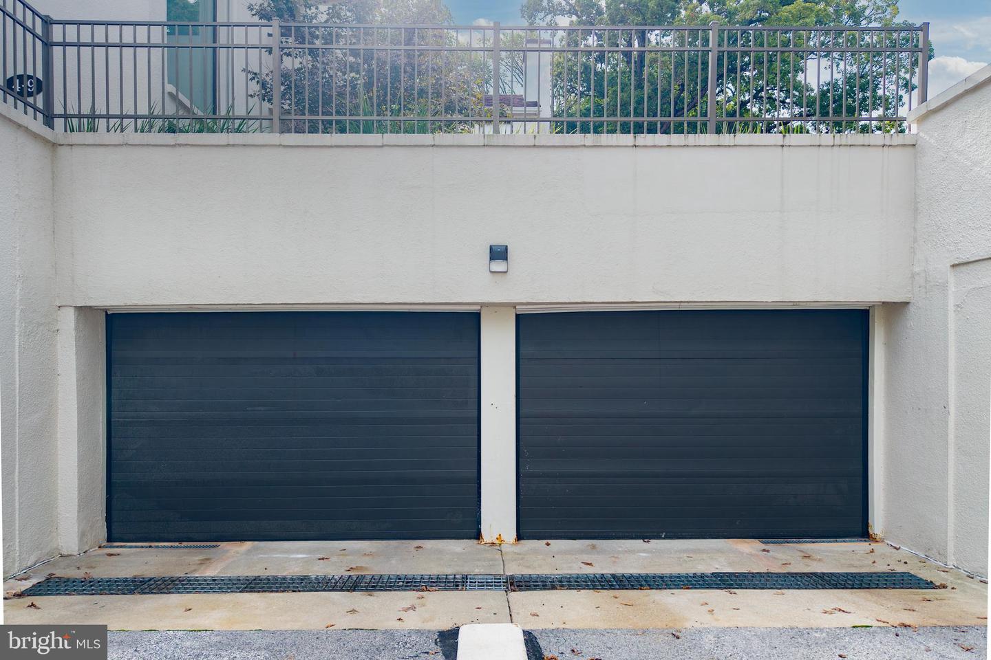 DEVON, Pennsylvania, 19333, United States, 2 Bedrooms Bedrooms, ,3 BathroomsBathrooms,Residential,For Sale,1980248