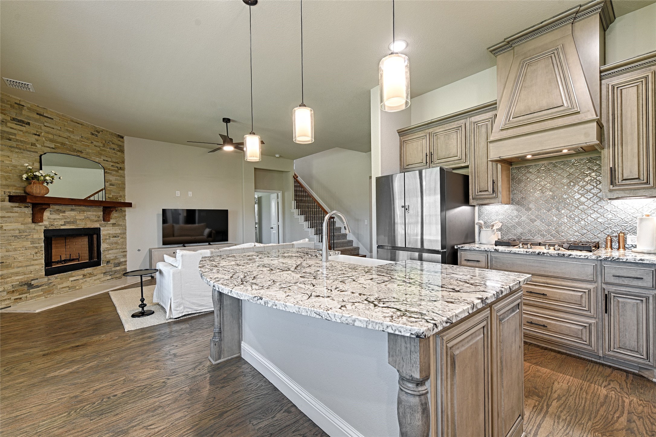 Burleson, Texas, 76028, United States, 4 Bedrooms Bedrooms, ,3 BathroomsBathrooms,Residential,For Sale,1954852