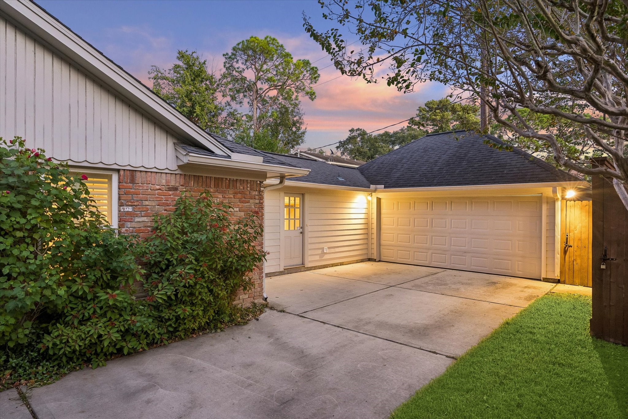  6235 Sugar Hill Drive - 物件實景