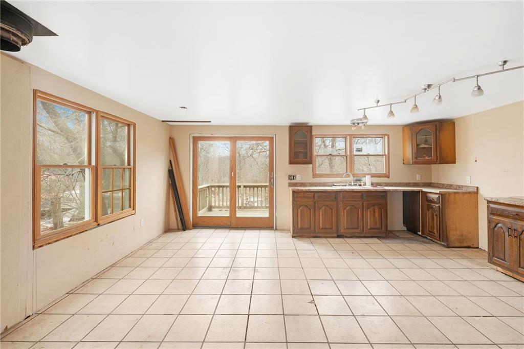South Kingstown, Rhode Island, 02874, United States, 2 Bedrooms Bedrooms, ,2 BathroomsBathrooms,Residential,For Sale,1760949