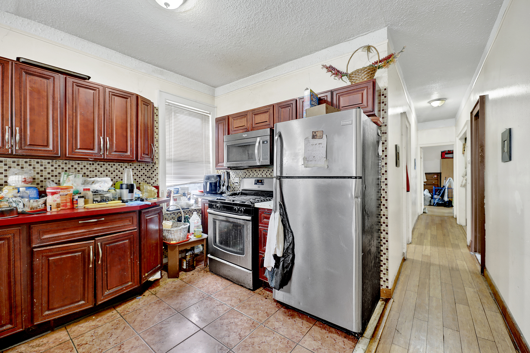Brooklyn, New York, 11235, United States, 6 Bedrooms Bedrooms, ,3 BathroomsBathrooms,Residential,For Sale,1830542