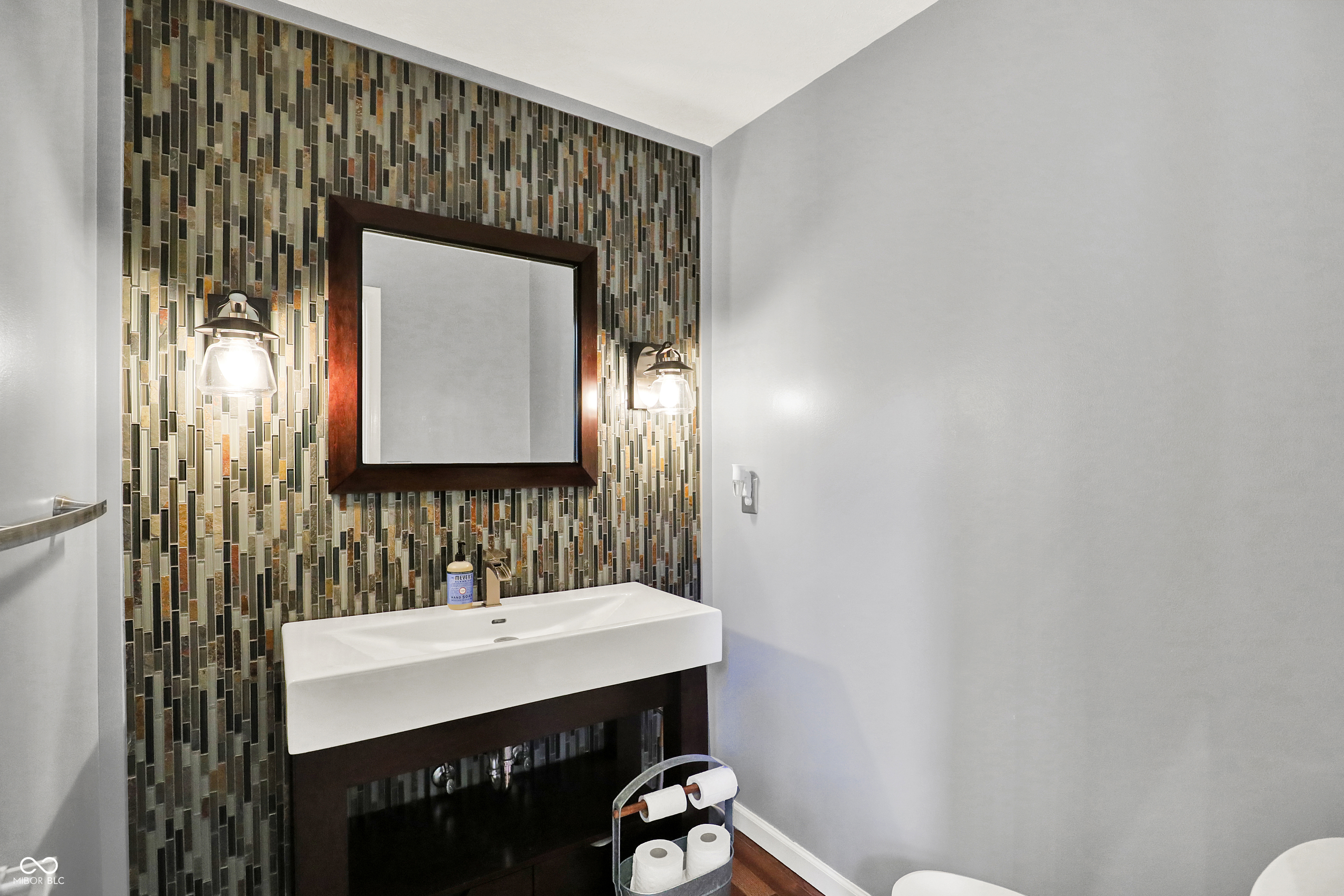 Indianapolis, Indiana, 46240, United States, 4 Bedrooms Bedrooms, ,3 BathroomsBathrooms,Residential,For Sale,1974215