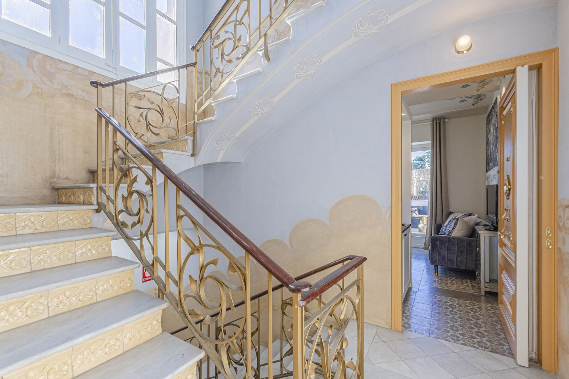  Modernist mansion designed by Domenech i Muntaner a few steps from the sea. - 物件實景