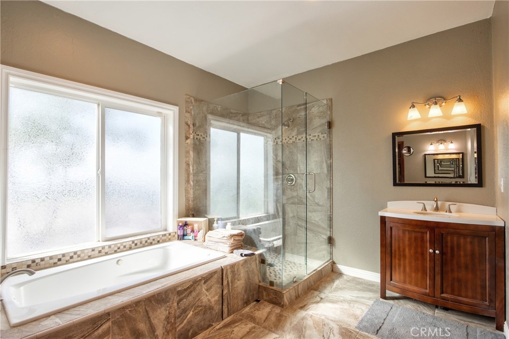 Temecula, California, 92592, United States, 3 Bedrooms Bedrooms, ,4 BathroomsBathrooms,Residential,For Sale,2042900