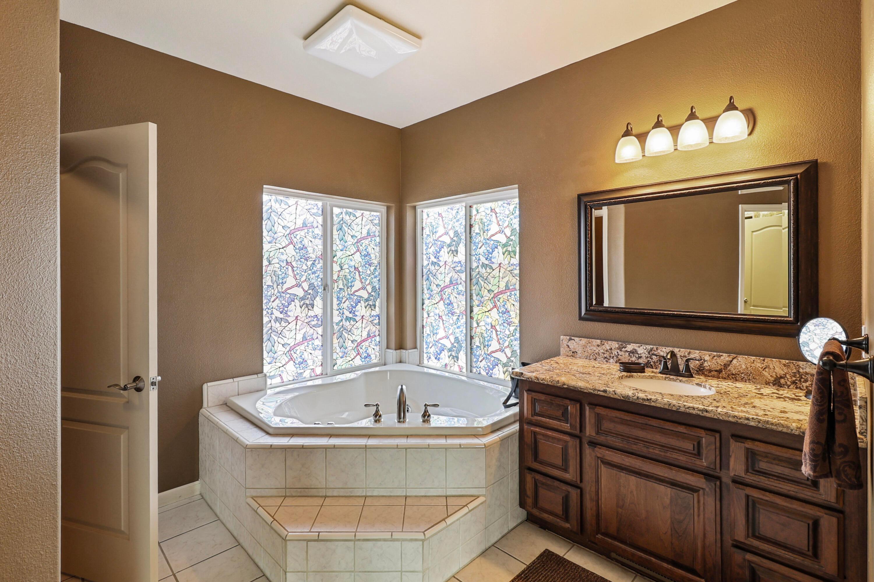 Redding, California, 96002, United States, 3 Bedrooms Bedrooms, ,3 BathroomsBathrooms,Residential,For Sale,1992839