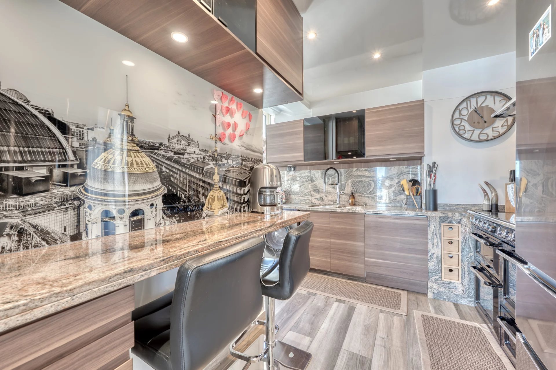 Paris 16th, Île-de-France, 75016, FR, 2 Bedrooms Bedrooms, ,3 BathroomsBathrooms,Residential,For Sale,1837594