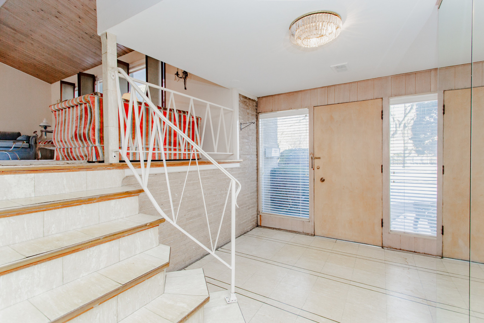 Wilmette, Illinois, 60091, United States, 3 Bedrooms Bedrooms, ,3 BathroomsBathrooms,Residential,For Sale,2013016