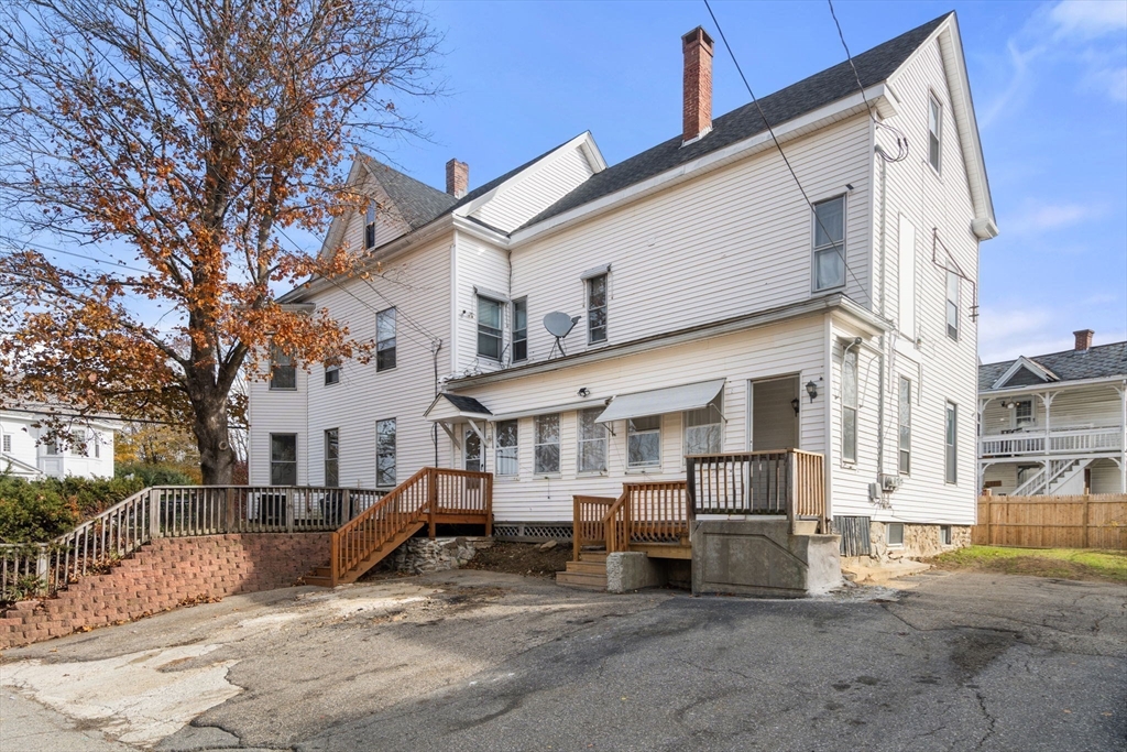 Southbridge, Massachusetts, 01550, United States, 7 Bedrooms Bedrooms, ,4 BathroomsBathrooms,Residential,For Sale,1990940