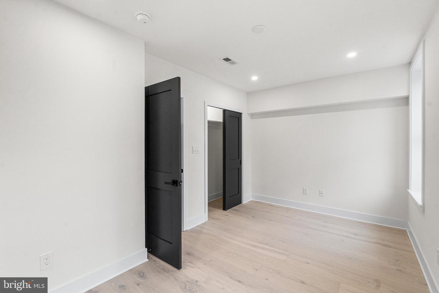 Philadelphia, Pennsylvania, 19125, United States, 3 Bedrooms Bedrooms, ,3 BathroomsBathrooms,Residential,For Sale,1954864