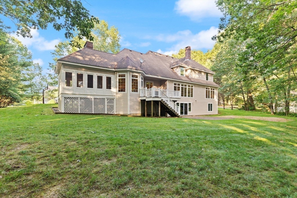 Topsfield, Massachusetts, 01983, United States, 4 Bedrooms Bedrooms, ,4 BathroomsBathrooms,Residential,For Sale,1901084