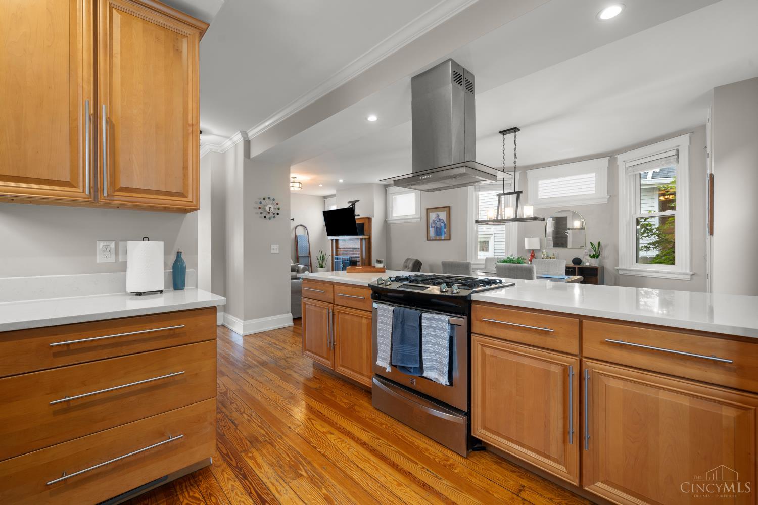Cincinnati, Ohio, 45209, United States, 4 Bedrooms Bedrooms, ,2 BathroomsBathrooms,Residential,For Sale,1926472