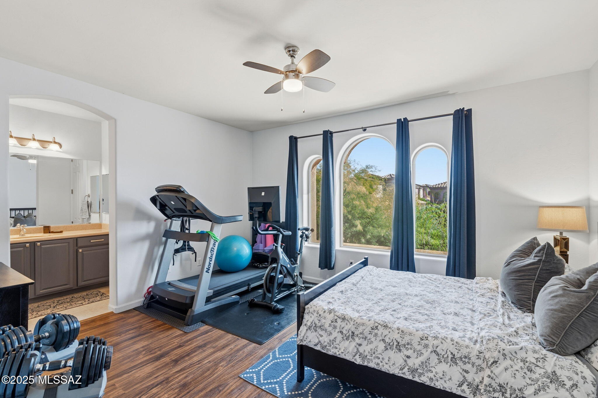 Tucson, Arizona, 85718, United States, 4 Bedrooms Bedrooms, ,4 BathroomsBathrooms,Residential,For Sale,1988951