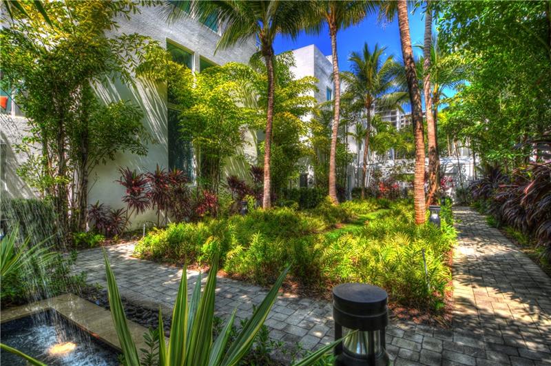Fort Lauderdale, Florida, 33304, United States, 3 Bedrooms Bedrooms, ,4 BathroomsBathrooms,Residential,For Sale,1793977