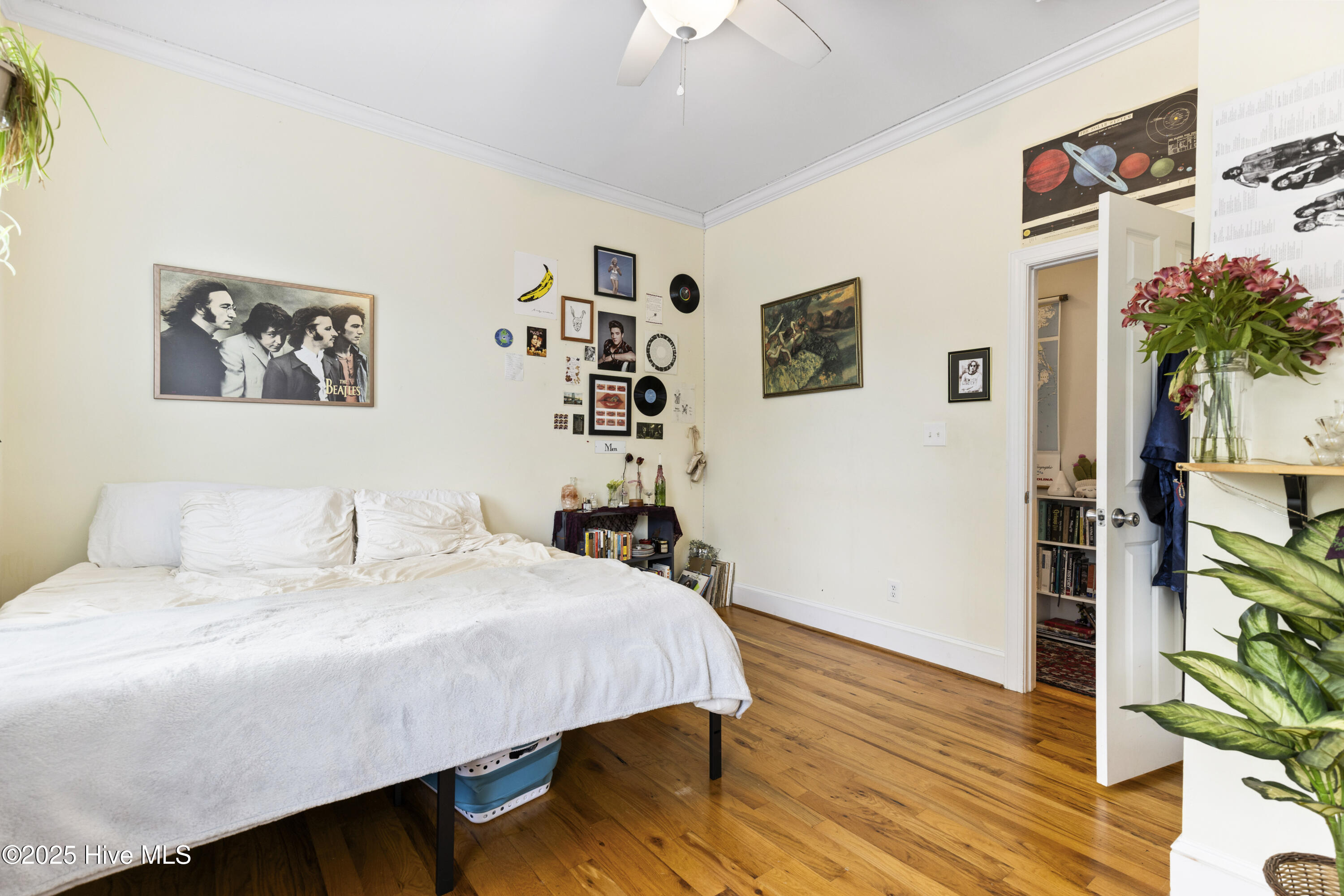 Wilmington, North Carolina, 28401, United States, 4 Bedrooms Bedrooms, ,3 BathroomsBathrooms,Residential,For Sale,1882857