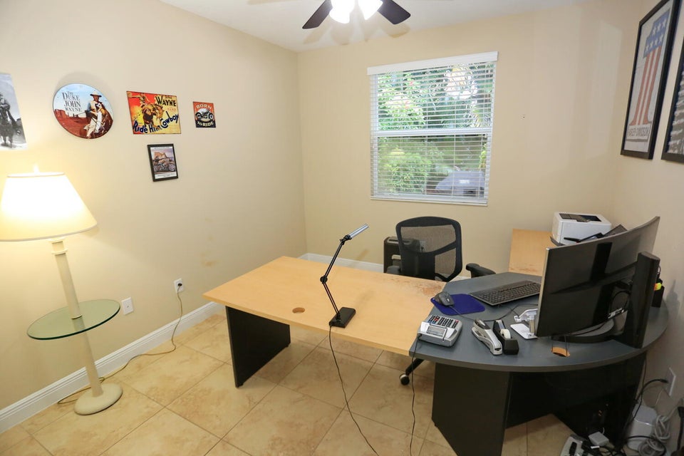 Delray Beach, Florida, 33484, United States, 4 Bedrooms Bedrooms, ,3 BathroomsBathrooms,Residential,For Sale,1943526