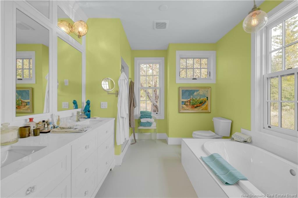 SAINT ANDREWS, New Brunswick, E5B 2L4, CA, 5 Bedrooms Bedrooms, ,4 BathroomsBathrooms,Residential,For Sale,1876607