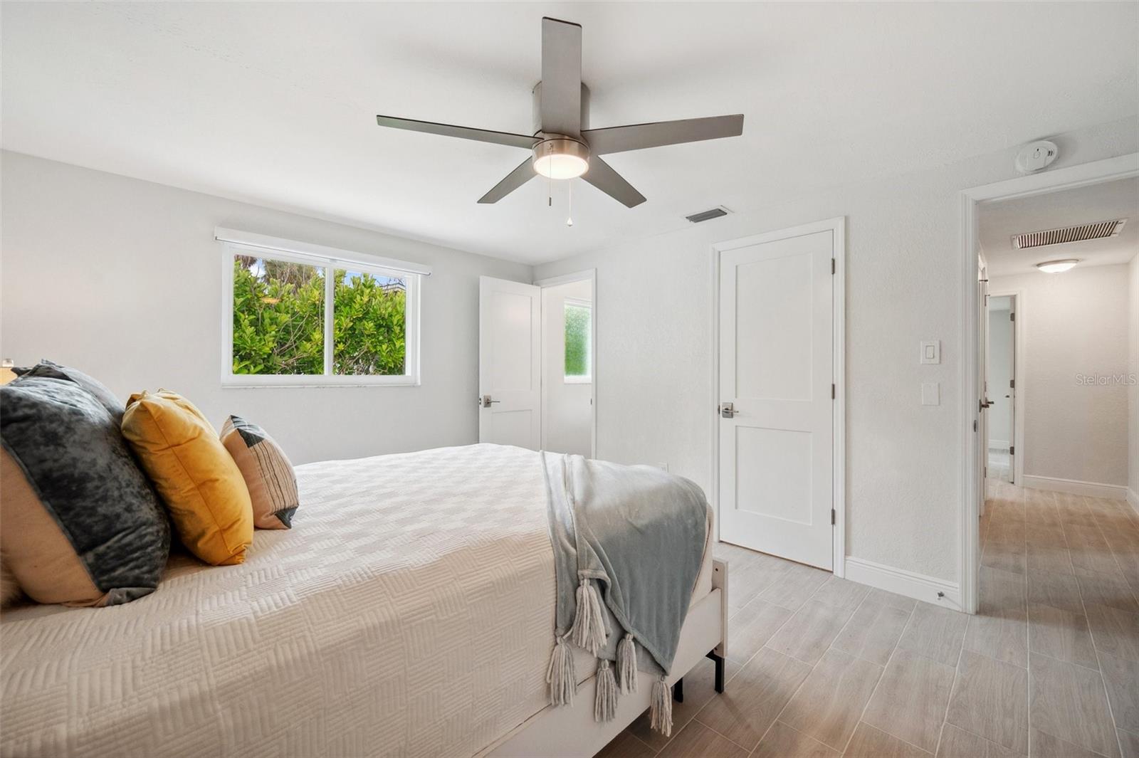 HOLMES BEACH, Florida, 34217, United States, 3 Bedrooms Bedrooms, ,2 BathroomsBathrooms,Residential,For Sale,1763244