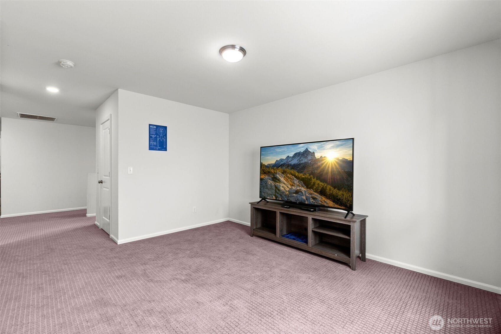 Olympia, Washington, 98501, United States, 4 Bedrooms Bedrooms, ,3 BathroomsBathrooms,Residential,For Sale,1997535