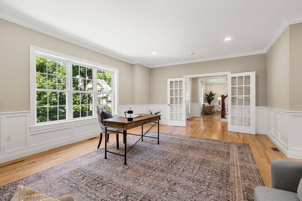 Lexington, Massachusetts, 02420, United States, 5 Bedrooms Bedrooms, ,8 BathroomsBathrooms,Residential,For Sale,1932093