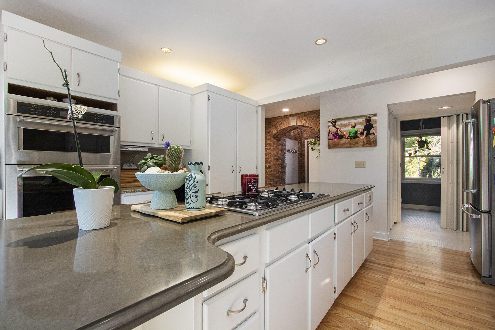 St. Joseph, Michigan, 49085, United States, 5 Bedrooms Bedrooms, ,4 BathroomsBathrooms,Residential,For Sale,1960550