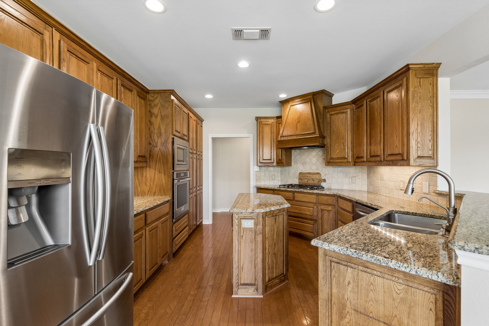  130 Corona Court, Fort Worth, TX, 76108 - 物件實景