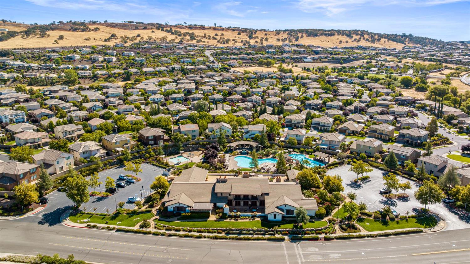 El Dorado Hills, California, 95762, United States, 4 Bedrooms Bedrooms, ,3 BathroomsBathrooms,Residential,For Sale,1925996