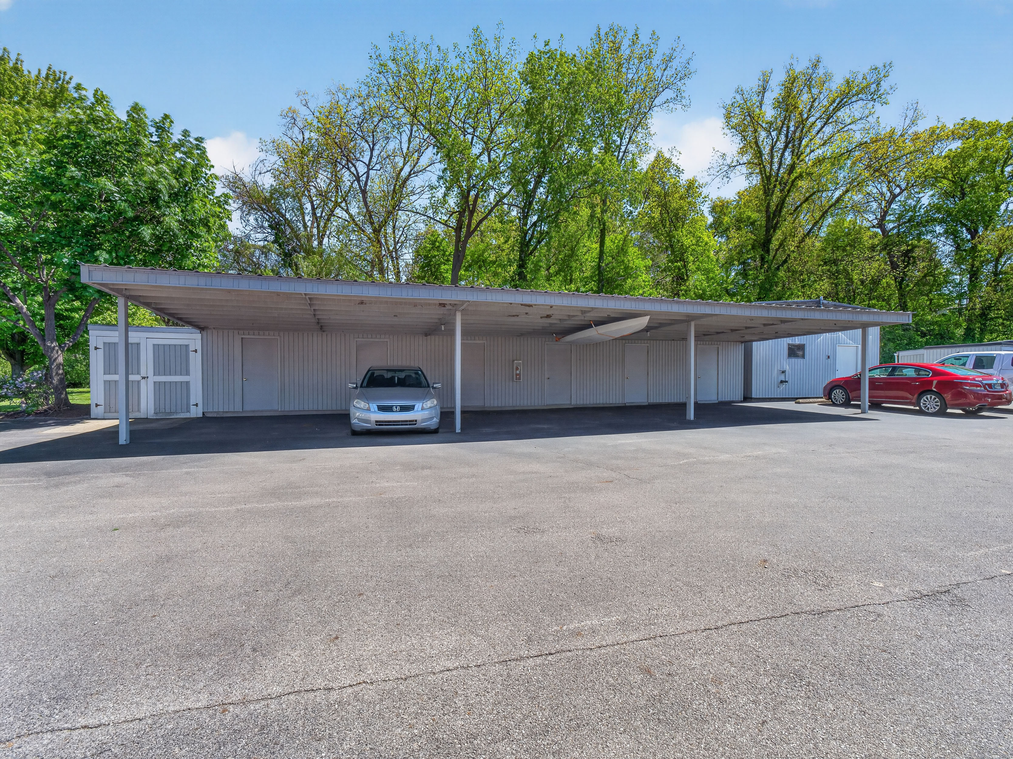  Easy, Breezy Condo Living on Indiana