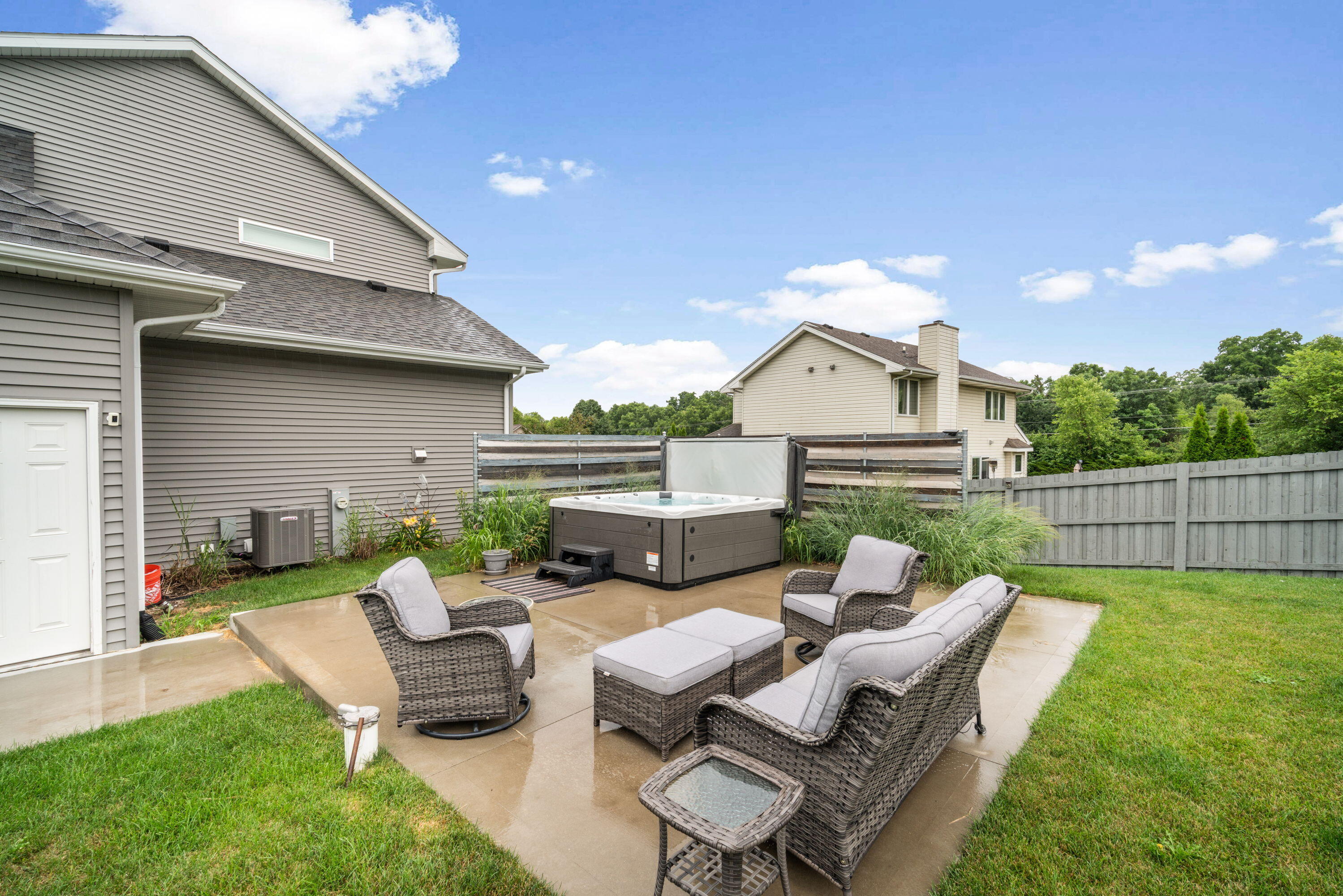 Mount Pleasant, Wisconsin, 53406, United States, 3 Bedrooms Bedrooms, ,4 BathroomsBathrooms,Residential,For Sale,1912298