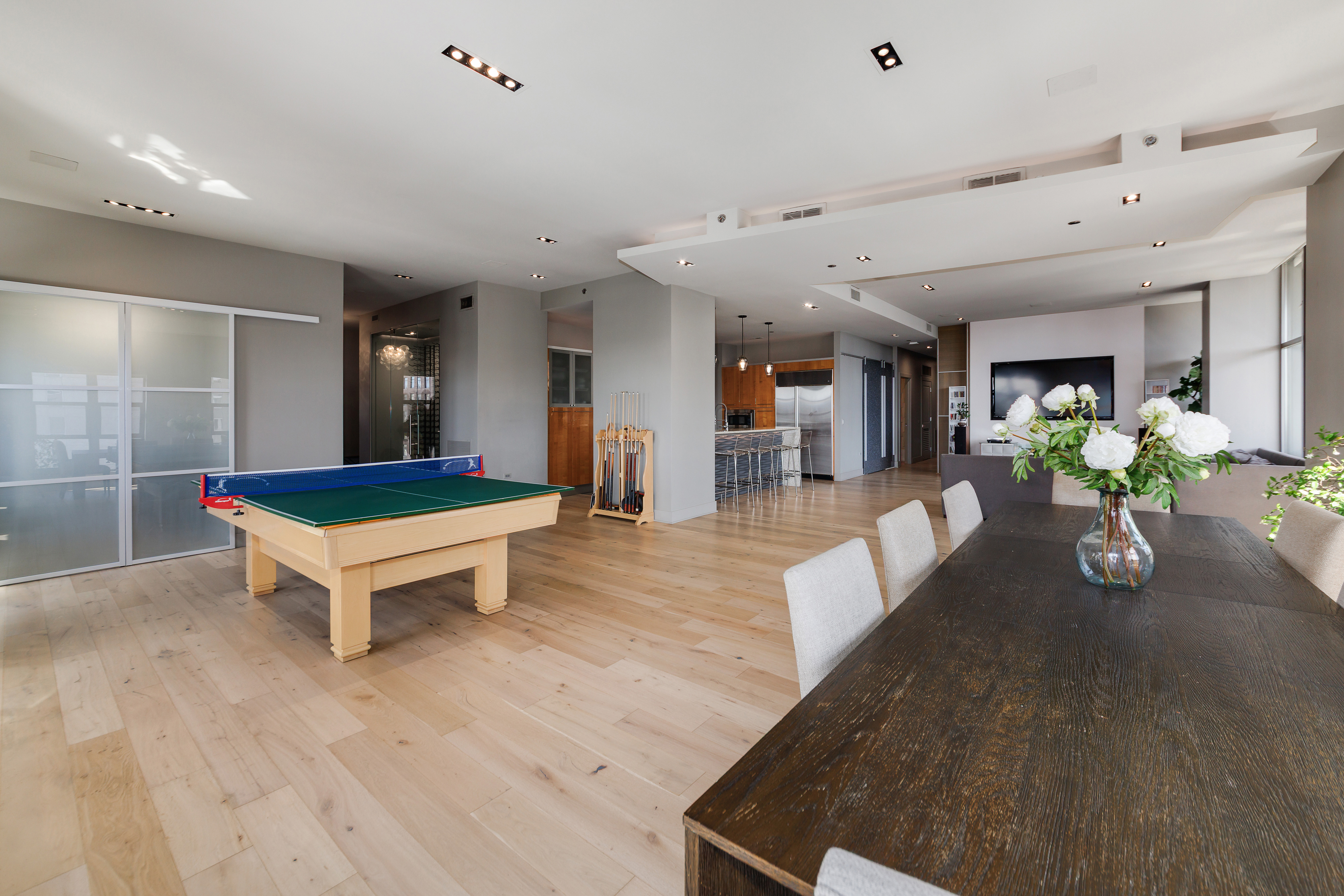  Step into Elevated City Living with this Exceptional Contemporary Residence - 物件實景
