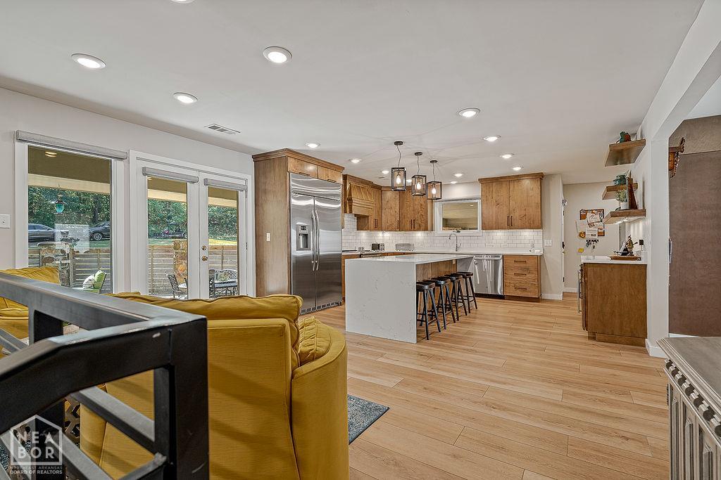 Jonesboro, Arkansas, 72404, United States, ,4 BathroomsBathrooms,Residential,For Sale,1982886